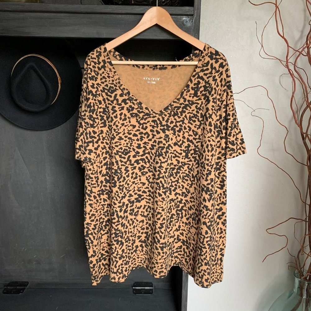 Womens Plus Size 3X Cheetah Print Vneck Tshirt / Top